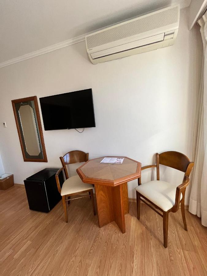 Bristol Hotel Buenos Aires Eksteriør billede