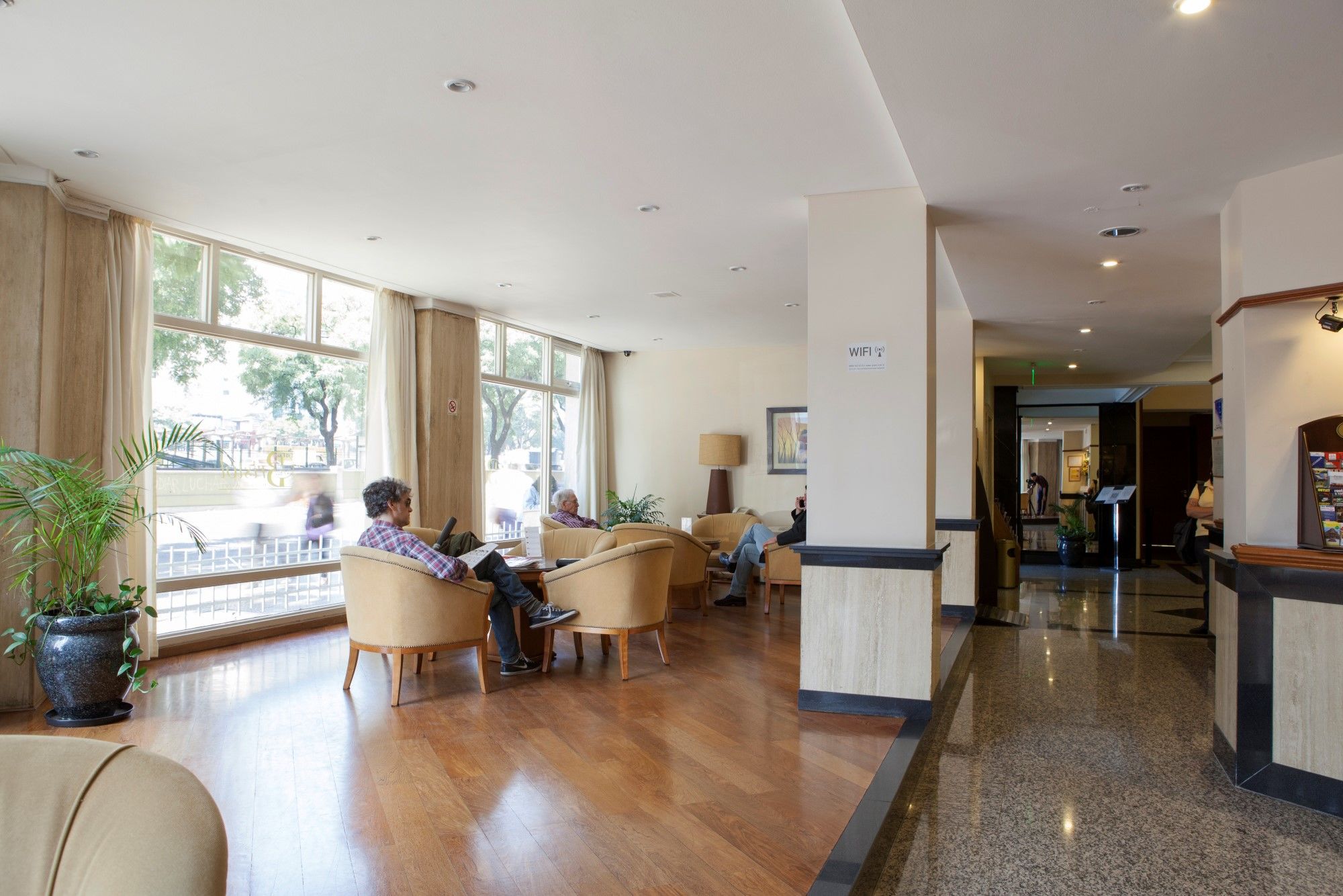 Bristol Hotel Buenos Aires Eksteriør billede